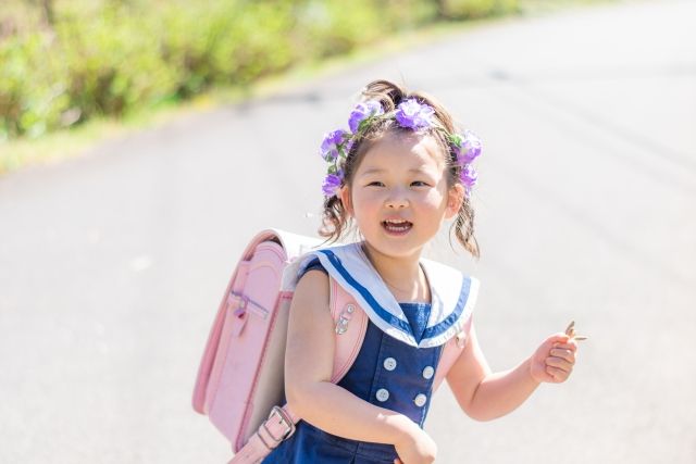 毛深いと子供のいじめの原因に ムダ毛処理は何歳からするべき