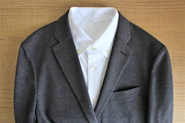 初盆の服装は家族だけの場合カジュアルでも大丈夫